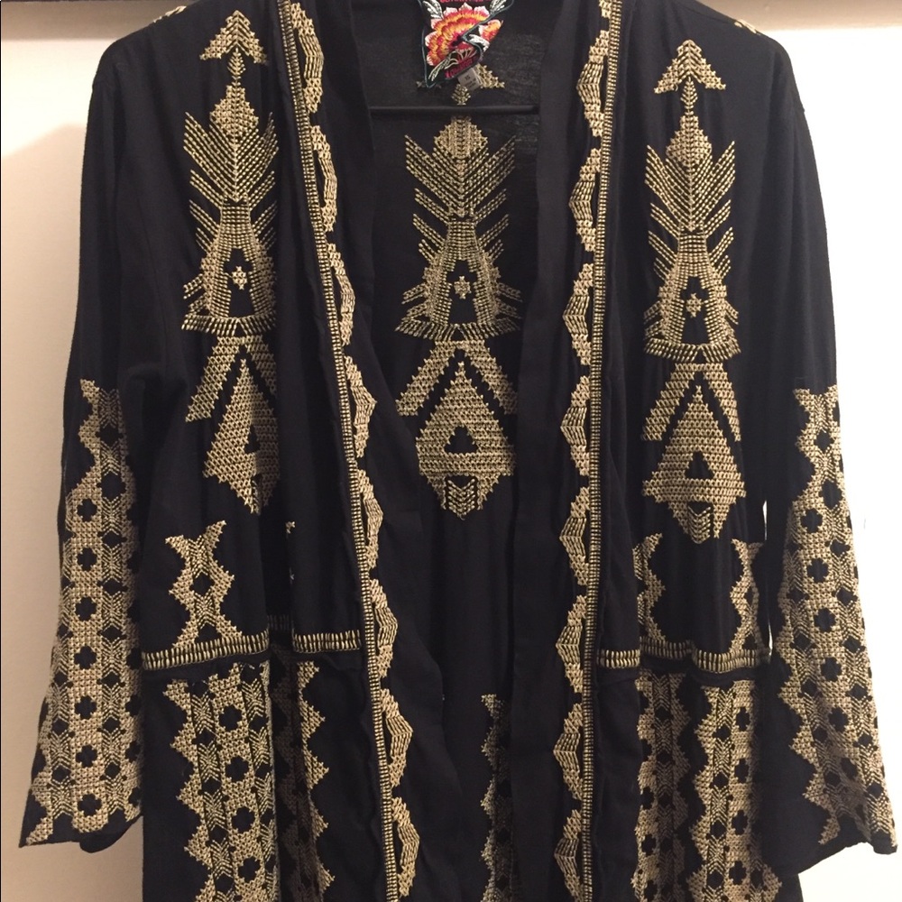 “Johnny Was” black, embroidered cotton duster. XS.
